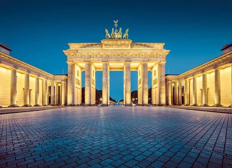 Berlin at Night – Brandenburg Gate